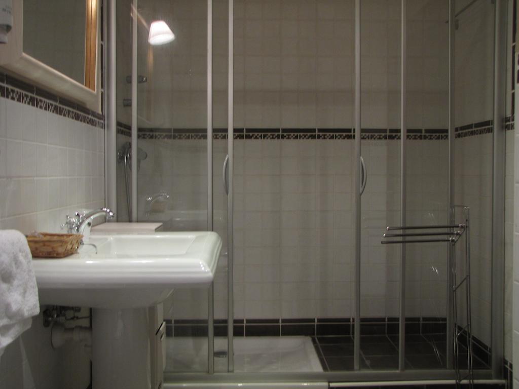 Hostal Beti-Jai Aoiz Szoba fotó