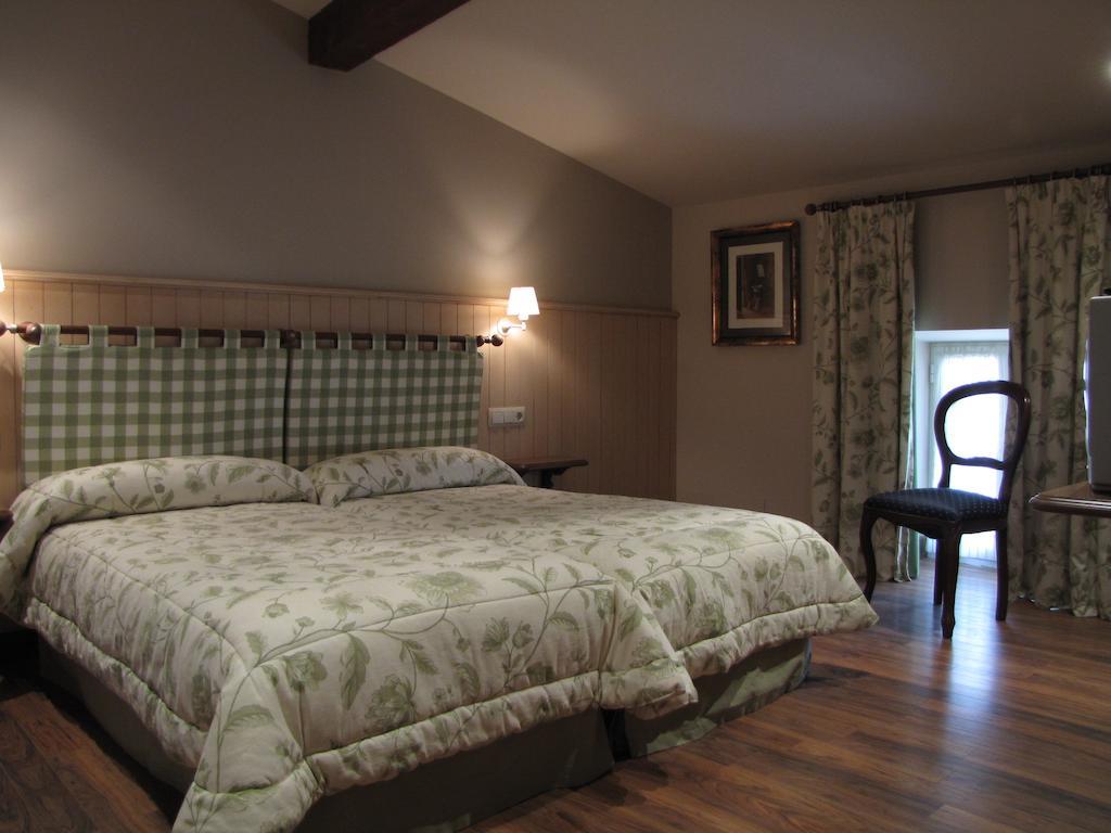 Hostal Beti-Jai Aoiz Szoba fotó